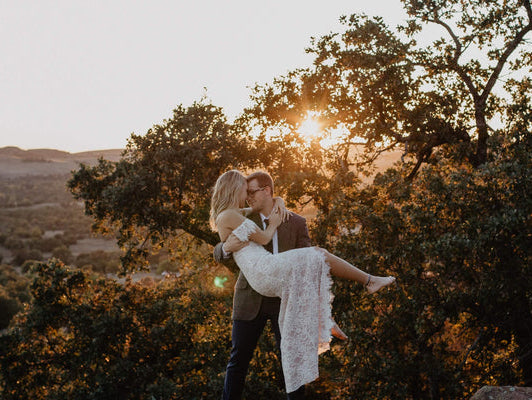 Vakantiefoto tijdens golden hour met warm strandlicht