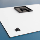 Fotovergroting Plexiglas Square 1:1 van Instawall Prints met zwarte montageclips op wit paneel